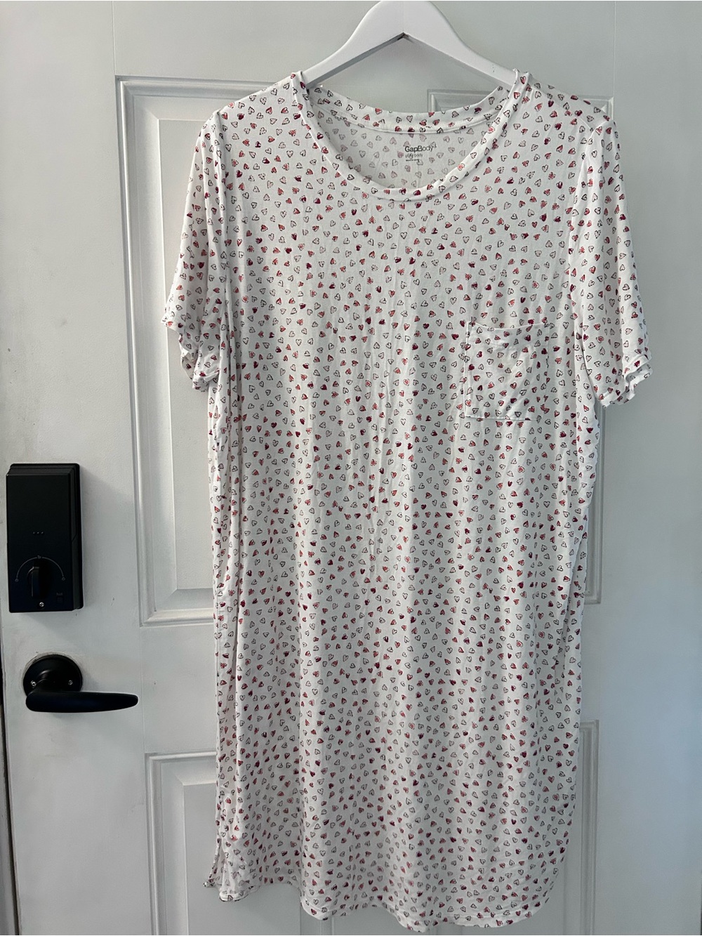 Women's White Heart-Print Short-Sleeve Nightgown